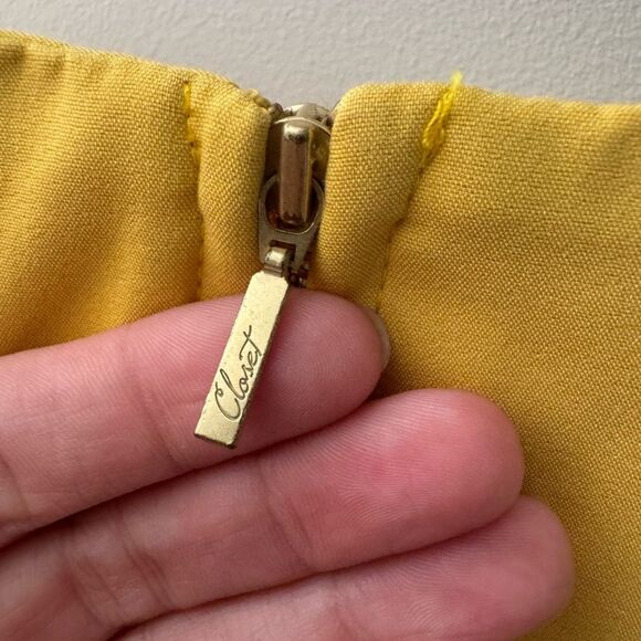 ModCloth Closet Golden Yellow Gold Zipper Keyhole Peekaboo Size **UK 14** - Picture 4 of 6